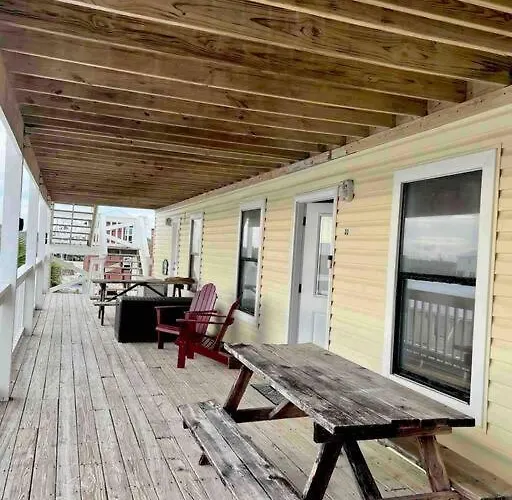 Snowbird Retreat, Pool & Beach Access