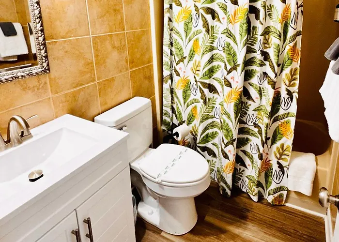Snowbird Retreat, Pool & Beach Access Gulf Shores