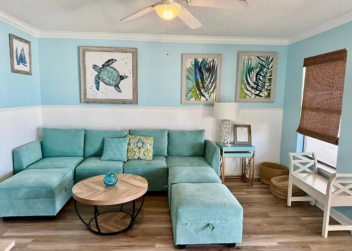 Snowbird Retreat, Pool & Beach Access Gulf Shores
